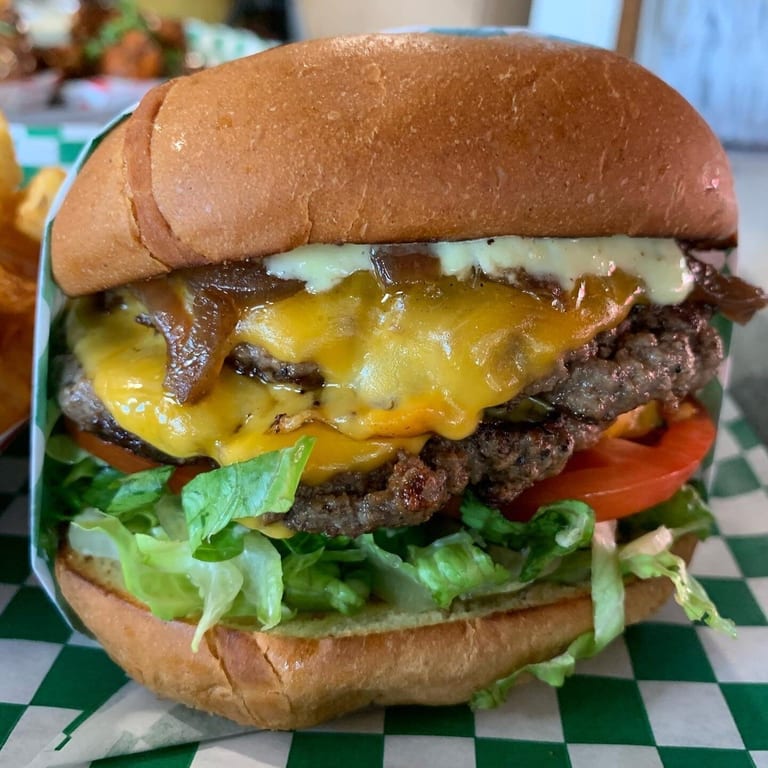 A Classic Burger Experience with a Bay Area Twist